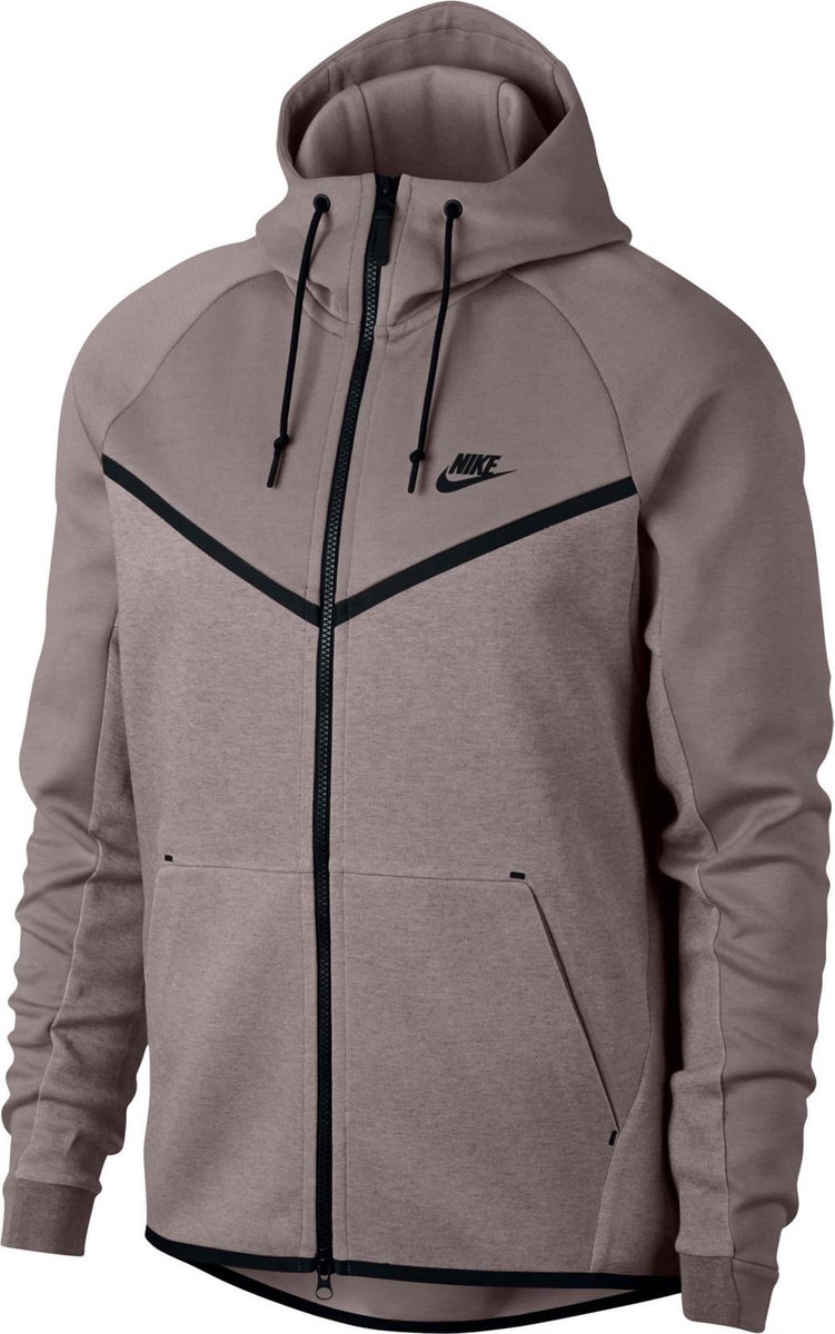 Nike tech windrunner. Tech Fleece Windrunner. Nike Tech Fleece Windrunner. Nike Tech Fleece. Nike Sportswear Tech Fleece Windrunner.