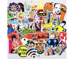 100 verschillende stickers met grappige plaatjes, bekende karakters en logo's. Perfecte mix voor skateboard, koffer, laptop, mobiel, fiets, auto, muur etc.
