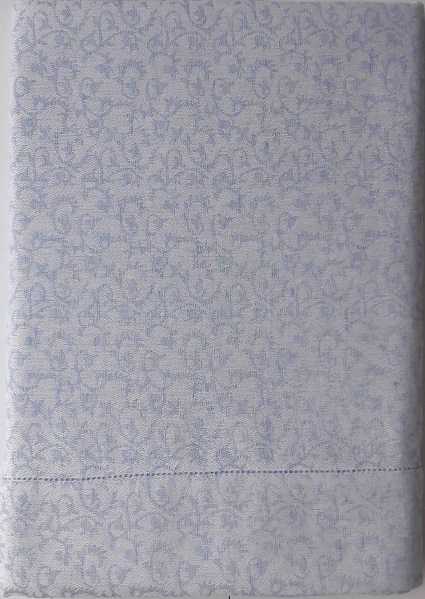 Jaqueline tafelkleed light blue - 160 x 270 cm