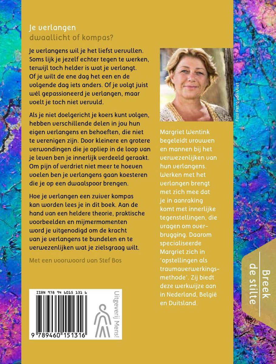 Achterkant van een boek met een portret van Margriet Wentink, tekst en ISBN-nummer.