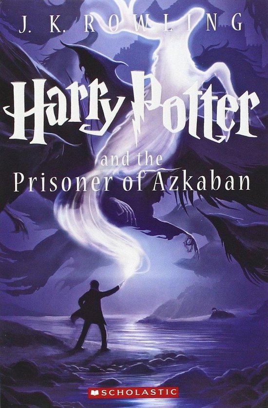 Harry Potter en de Gevangene van Azkaban. Een eenzame figuur staat op een waterig landschap, gezicht naar een gloeiend witte Patronus.
