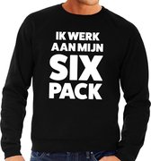 Ik werk aan mijn SIX Pack tekst sweater zwart voor heren M