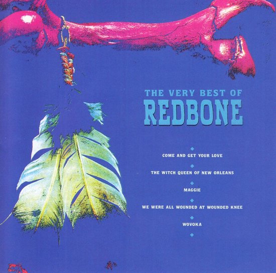 Cd hoes van The Very Best Of Redbone met rode veer en Indiaanse thema's