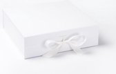 Luxe giftbox | geschenkdoos |cadeaudoos| kerstcadeau | Wit | kadobox