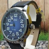 Mooi blauwe polshorloge QB10J525Y