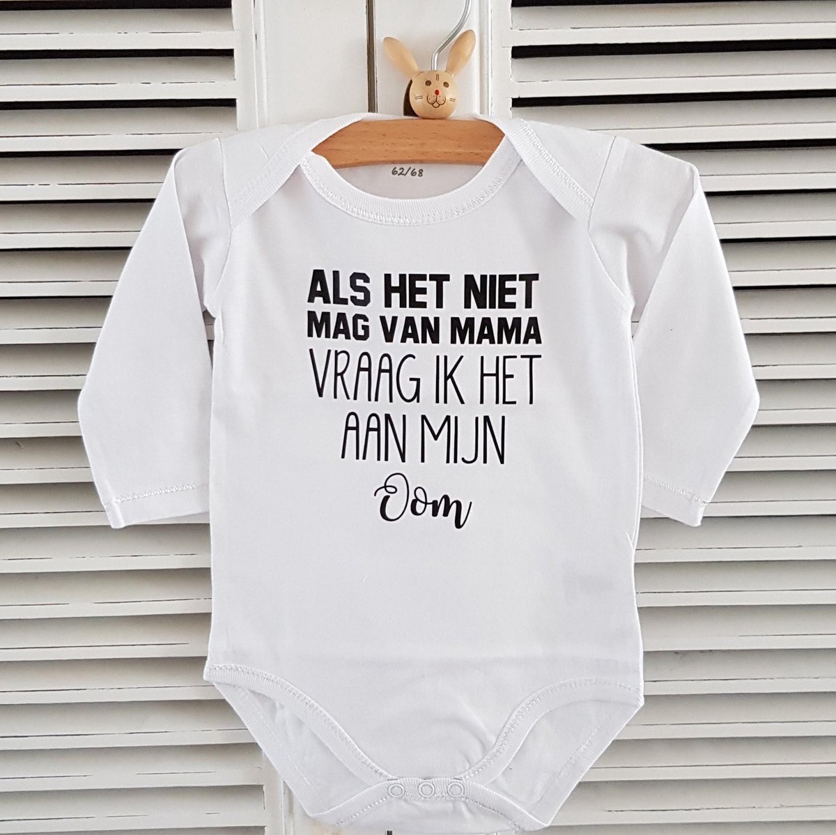 Baby Rompertje met grappige tekst Als het niet mag van mama vraag ik het aan mijn oom. bol