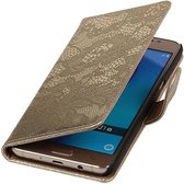 Mobieletelefoonhoesje.nl - Bloem Bookstyle Hoesje voor Samsung Galaxy J7 (2016) Goud