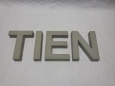 Betonnen letters. Huisnummer TIEN 20 cm hoog