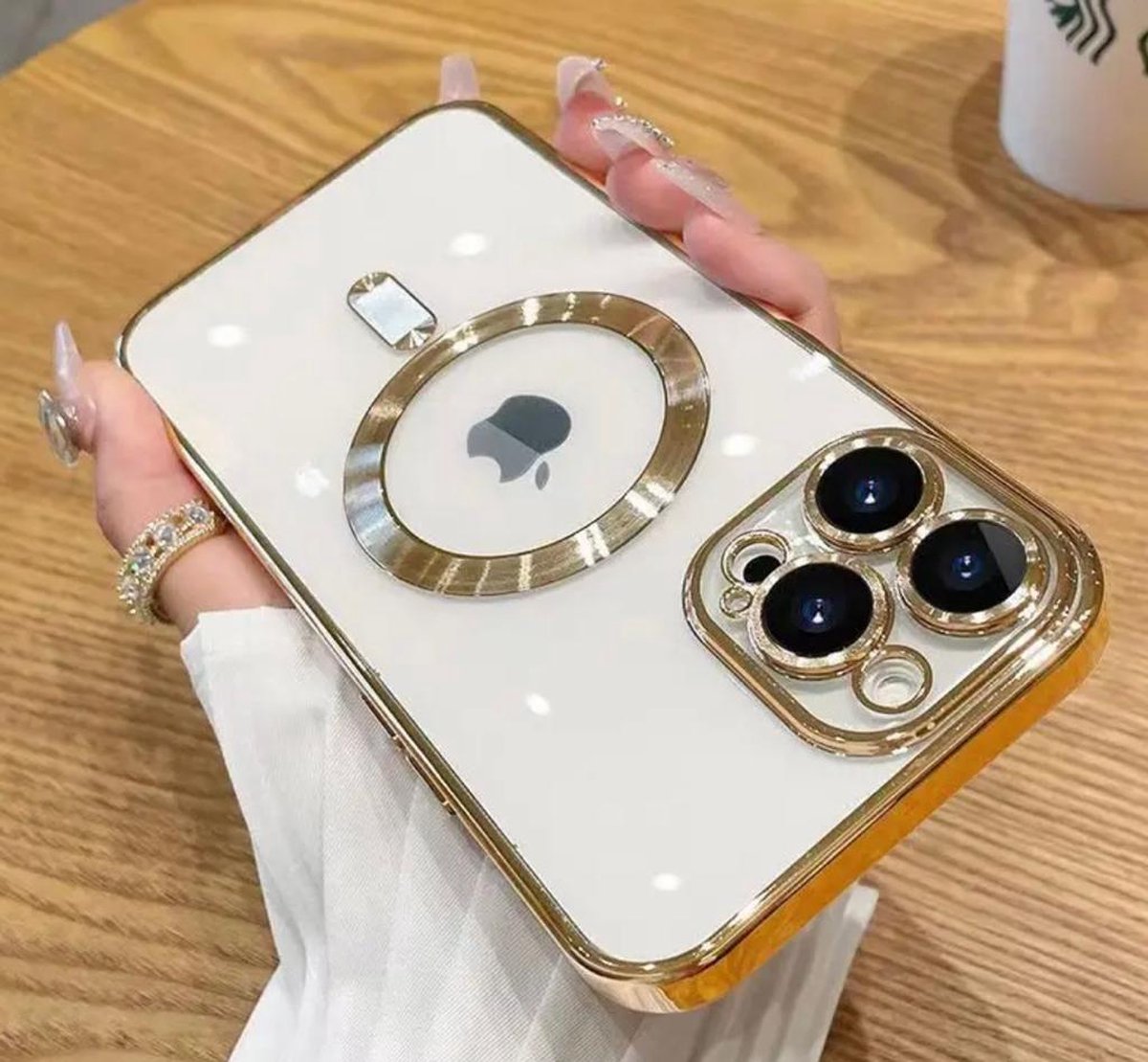 iPhone 15 magsafe hoesje transparant- iPhone 15 magneet case ring doorzichtig - Goud - Hoesje iPhone 15 -