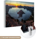 MuchoWow® Glasschilderij 180x120 cm - Schilderij acrylglas - Zonsondergang in het Amerikaanse Nationaal park Crater Lake - Foto op glas - Schilderijen