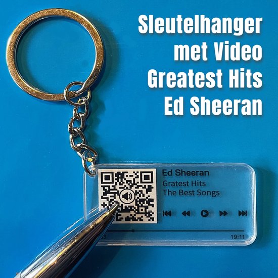 Allernieuwste.nl® QR Sleutelhanger ED SHEERAN - Video met Best Songs - QR code Geschenk Idee Cadeau Sheeran-fan - Beeld en Geluid Gadget - MU12 Sinterklaas Cadeau