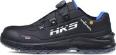 Zwarte lage werkschoen met BOA-sluiting, blauwe voering, HKS-logo en 'Power Grip'.