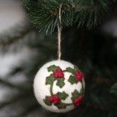 Bol.com Kerstbal Vilt Rond - Holly Berry - 8cm - Fairtrade aanbieding