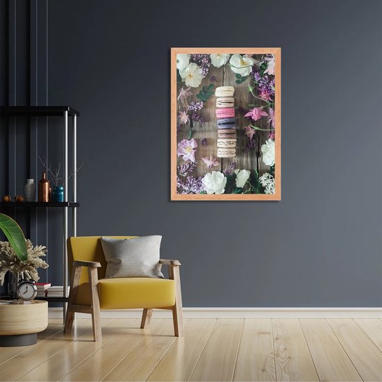 Poster Macarons op Bloemen Tafel Rechthoek Verticaal Met Lijst M (30 X 40 CM) - Hout - Houten Lijst - Bruine Lijst - Wanddecoratie - Posters