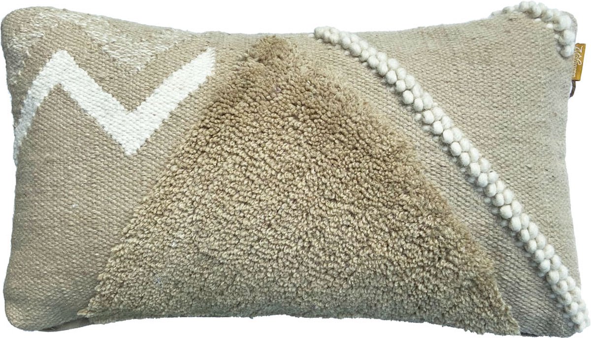 Wonder cushion cocoon beige