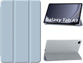 Hoes Geschikt voor Samsung Galaxy Tab A9 hoes – tri-fold bookcase met auto/wake functie - 8,7 Inch – Licht blauw