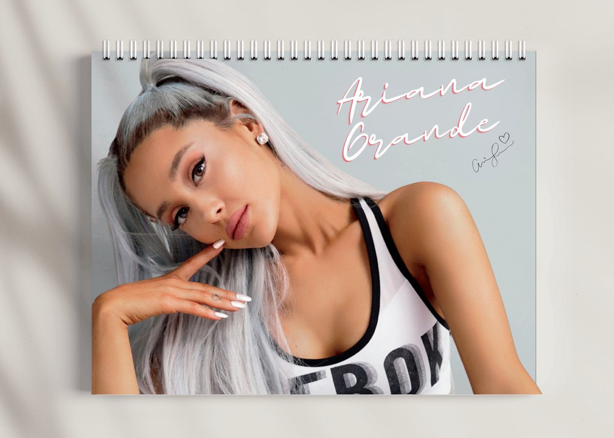 Verjaardagskalender Ariana grande - popartist - Merch - Muziek - Cadeau - Kerst - Cadeau voor haar - A5 formaat
