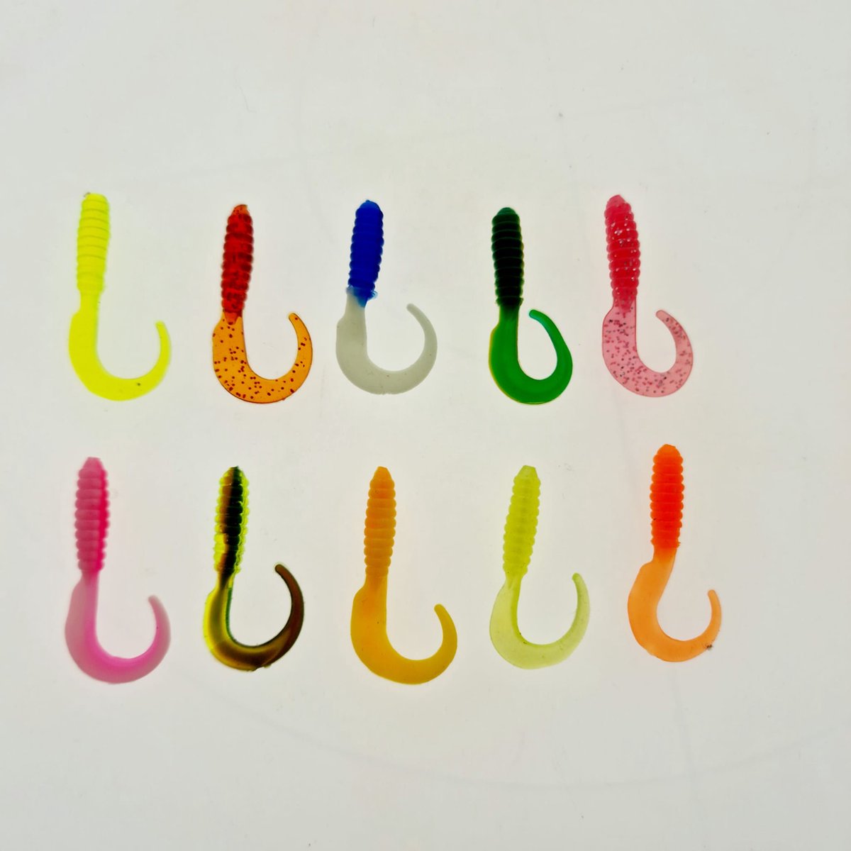 10x Twister enkel 4cm - 1,6 inch assortiment A in diverse kleuren uit Amerika - Roofvissen - Baars - Snoekbaars - Kunstaas - Kunstaasset