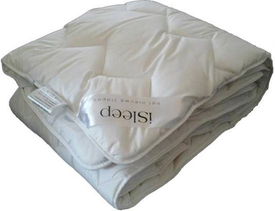 Wit iSleep dekbed, gevouwen, met een label met 'iSleep' erop.