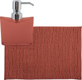 MSV badkamer droogloop mat/tapijtje - 50 x 80 cm - en zelfde kleur zeeppompje 260 ml - terracotta
