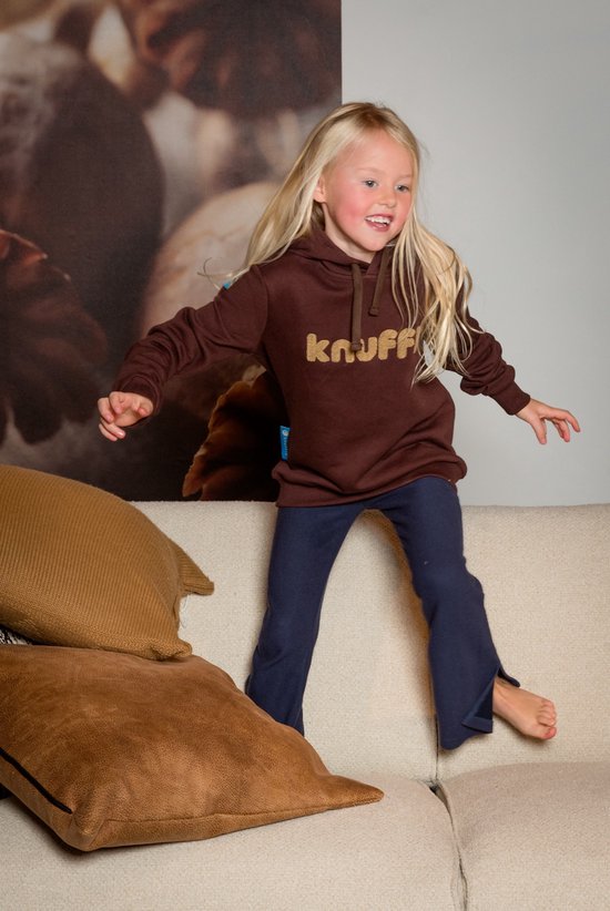 Knuffle Classic Hoodie® | Van het bekende Nederlandse merk Knuffle® | Linda: "De perfecte hoodie voor jouw kind! Stijlvol en comfortabel" | Duurzaam geproduceerd in Portugal | Voor jongens en meisjes | In 4 kleuren, dit is maat 146-152, kleur Bruin