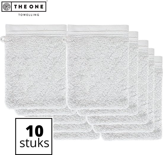 Verpakking met tien witte washandjes van The One Towelling, met ophanglus en streepjes.