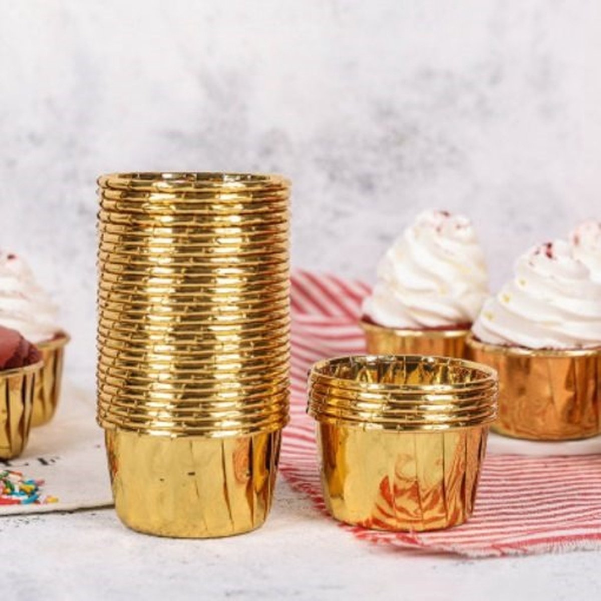 50 stuks Cupcake Vormpjes -Muffin Vormpjes - Bakvormpjes- LOUZIR