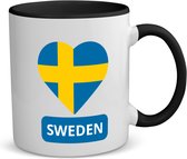 Akyol - sweden vlag hartje koffiemok - theemok - zwart - Zweden - reizigers - toerist - verjaardagscadeau - souvenir - vakantie - 350 ML inhoud