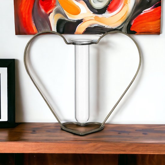 Metalen hart met glazen vaasje voor bloemetje Valentijn cadeau