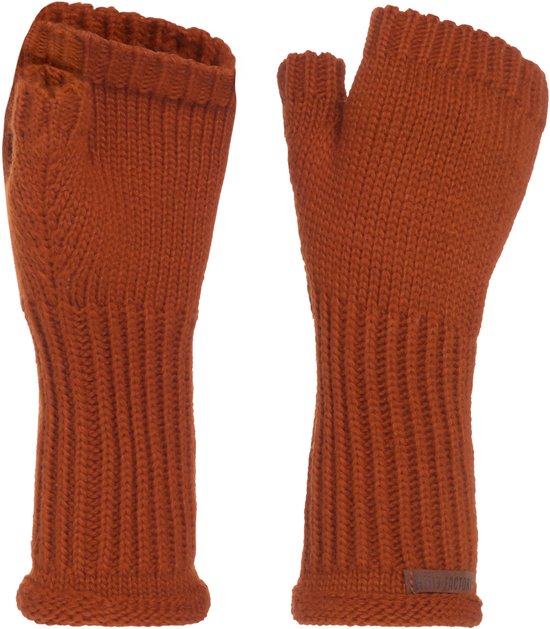 Knit Factory oranje gebreide vingerloze handschoenen met ribbelpatroon en merklabel.