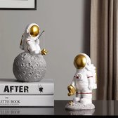 BaykaDecor - Uniek Beeldje Astronaut Met Gieter - Beeld - Kunst - Woondecoratie - Cadeau - Decoratie Kinderen - Woondecoratie 15CM