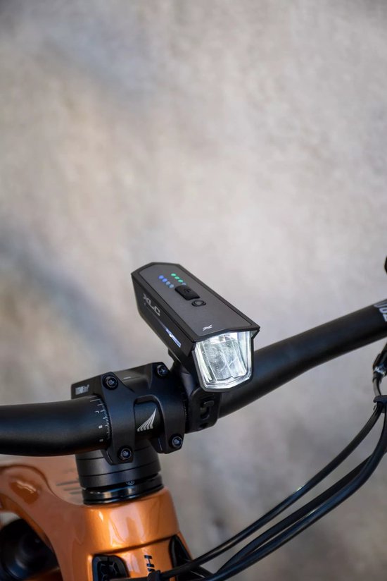 XLC Proxima CL-S24 Fietsverlichtingset - LED Fietslampjes - USB oplaadbaar — afbeelding 2