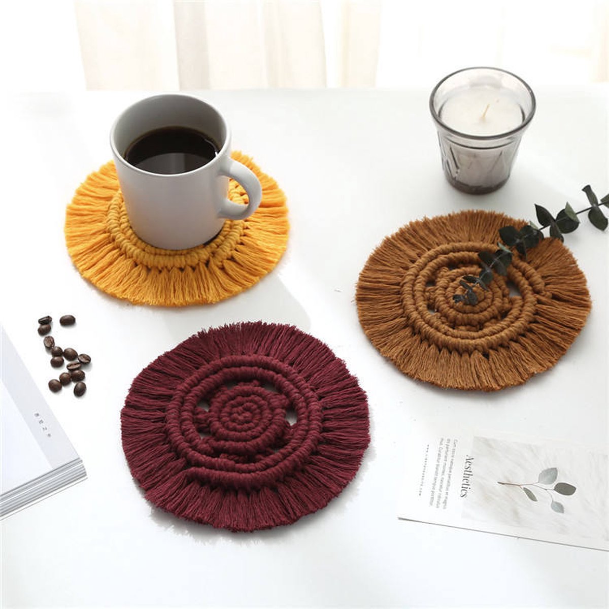 Macrame Onderzetter voor Glazen - Kaarsenhouder - 15 bij 15 cm - Bruin