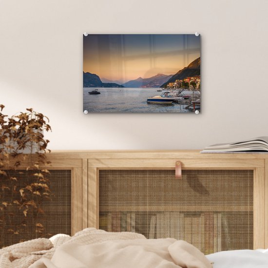 Le soleil se couche sur les montagnes du lac de Côme plexiglas 30x20 cm - Tirage photo sur Glas (Décoration murale en plexiglas)