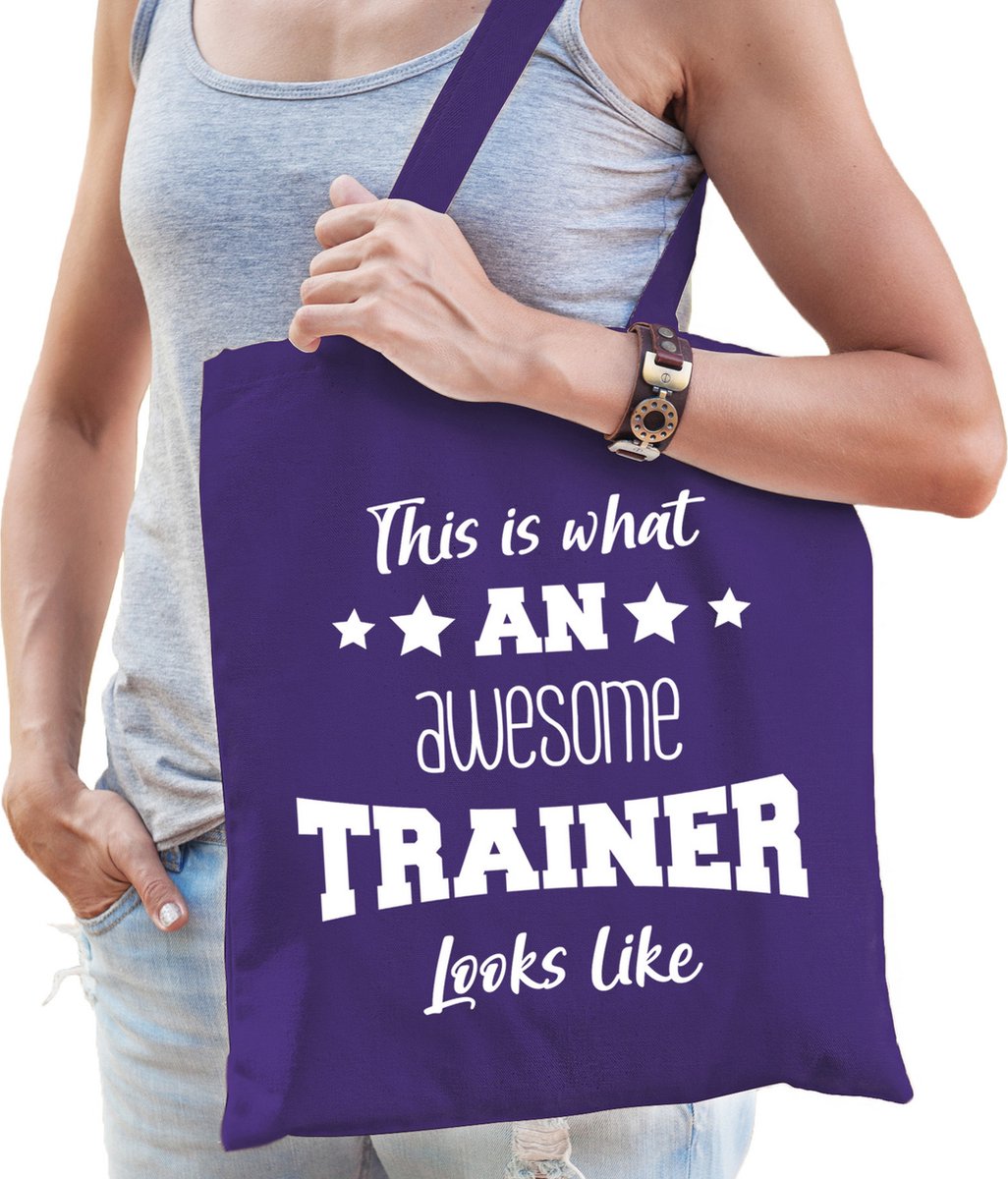 Bellatio Decorations cadeau tas voor trainer - katoen - 42 x 38 cm - paars - geweldige trainer