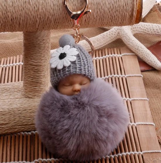 Schattige slapende baby pluizige pom-pom pluche pop hanger sleutelhanger
