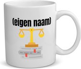 Akyol - advocaat weegschaal (met eigen naam) koffiemok - theemok - Advocaat - advocaten - mok met eigen naam - leuk cadeau voor iemand die advocaat is - cadeau - kado - 350 ML inhoud