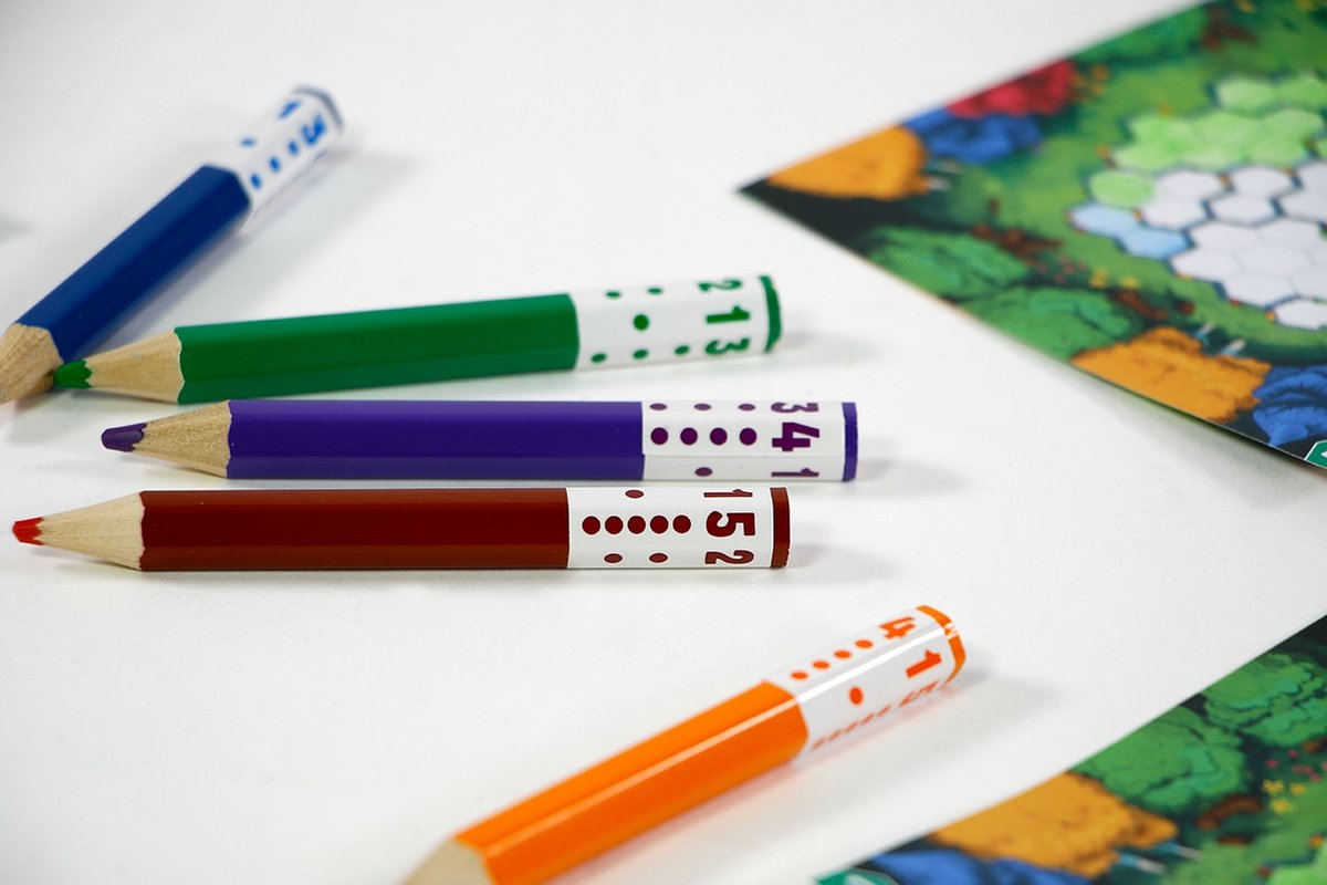 999 Games - Pick a Pen - Tuinen - Dobbelspel - Dobbelen met potloden - Scorevellen van 3 verschillende niveaus - Gezelschapsspel - Familiespel - Klein cadeautje - bevat spelregels in NL en EN — afbeelding 2