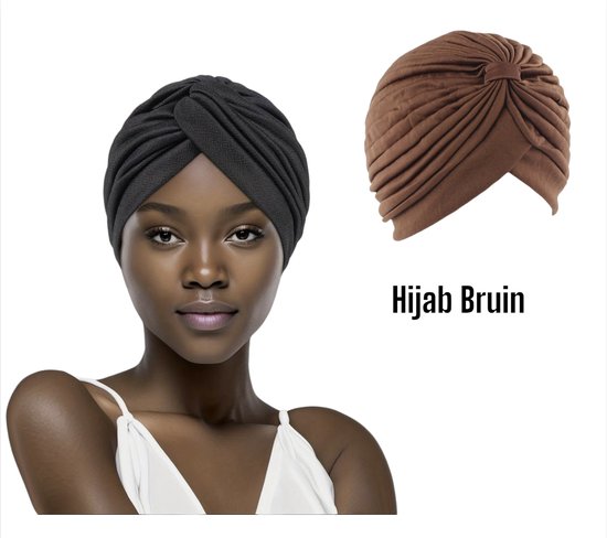 Model met een zwarte tulband, met een bruine tulband ernaast.