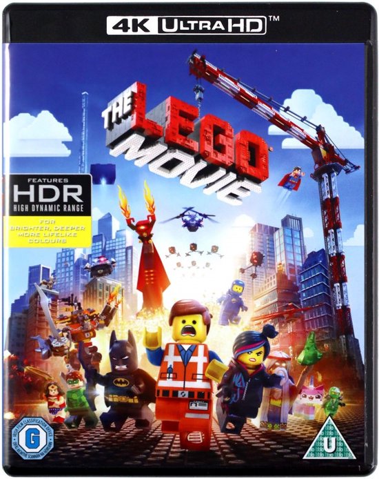 De Lego film 4K Ultra HD Blu-ray hoesafbeelding met Emmet, Batman, Wyldstyle en vele andere Lego-personages in een drukke stad.
