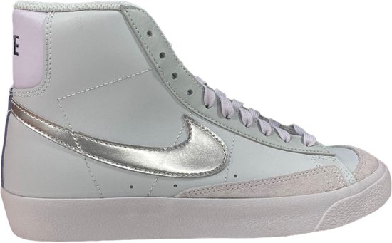 Nike blazer mid 77 (GS) - licht blauw - paars - zilver - maat 39 | bol