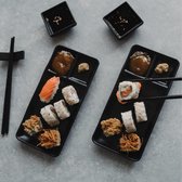 Japanse Melamine Sushi Gerechten Set (8 stuks) - Bevat 2 Zwarte Gerechten, 2 Sauskommen, 2 Eetstokjes en 2 Eetstokjes Dienblad - Aziatische Gerechten Set (Zwart)