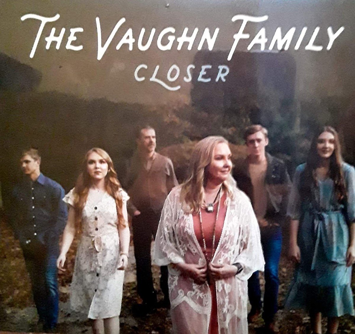Vaughn Family - Closer (CD)