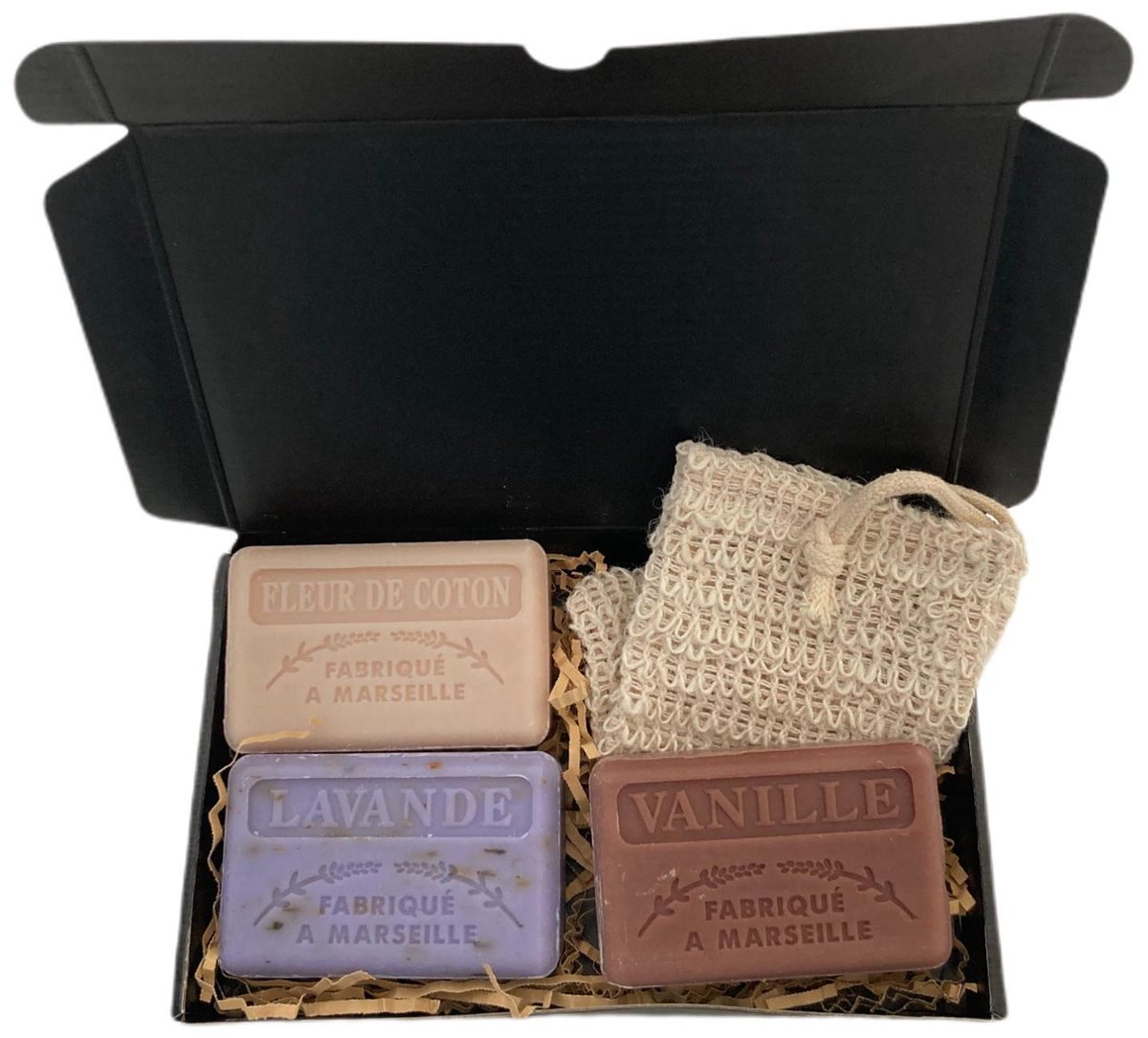 Goedkoopste Soap bar set - zeep savon de marseille Lavendel scrub, Vanille, Fleur de coton 3x125 gr. zeepzakje