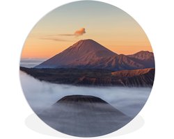WallCircle - Wandcirkel ⌀ 140 - Vulkaan - Natuur - Indonesië - Ronde schilderijen woonkamer - Wandbord rond - Muurdecoratie cirkel - Kamer decoratie binnen - Wanddecoratie muurcirkel - Woonaccessoires