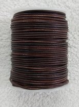 *** Leren Vintage Donkerbruin bruin rond Koord 1 mm 5 meter. Echt leer - sieraden maken - leer - draad - lederen - knutselen ***