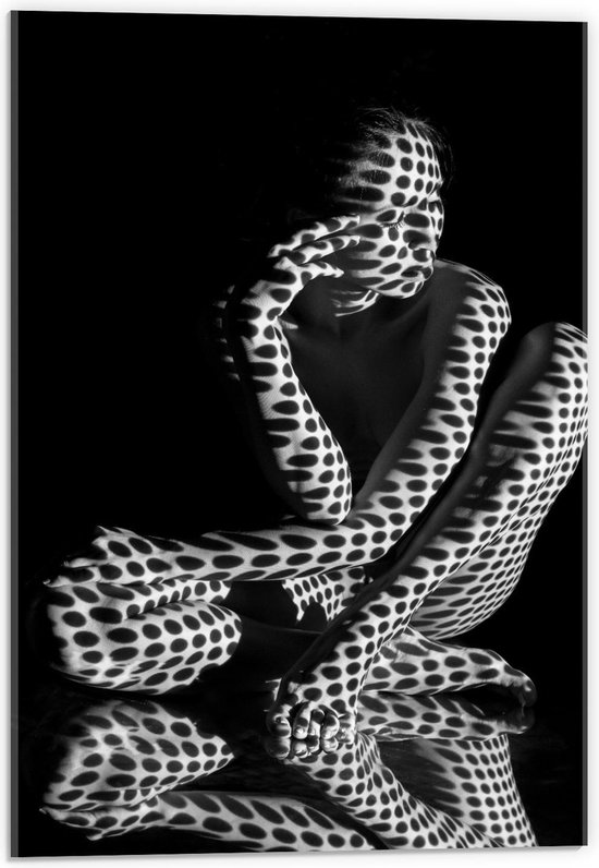 Acrylglas - Naakte Vrouw in het Zonlicht - 40x60cm Foto op Acrylglas (Met Ophangsysteem)