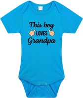 This boy loves grandpa tekst baby rompertje blauw jongens - Cadeau opa - Babykleding 92 (18-24 maanden)