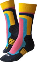 Wandelsokken - Molly Socks - Retro stripes socks - maat 36- 41- wandelsokken - hiking - sokken - bamboo - bamboe sokken - hypoallergeen - antibacterieel - leuke sokken - wandel accessoires - wandelen - cadeau tip