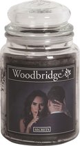 Woodbridge Secrets 565g Large Candle met 2 lonten